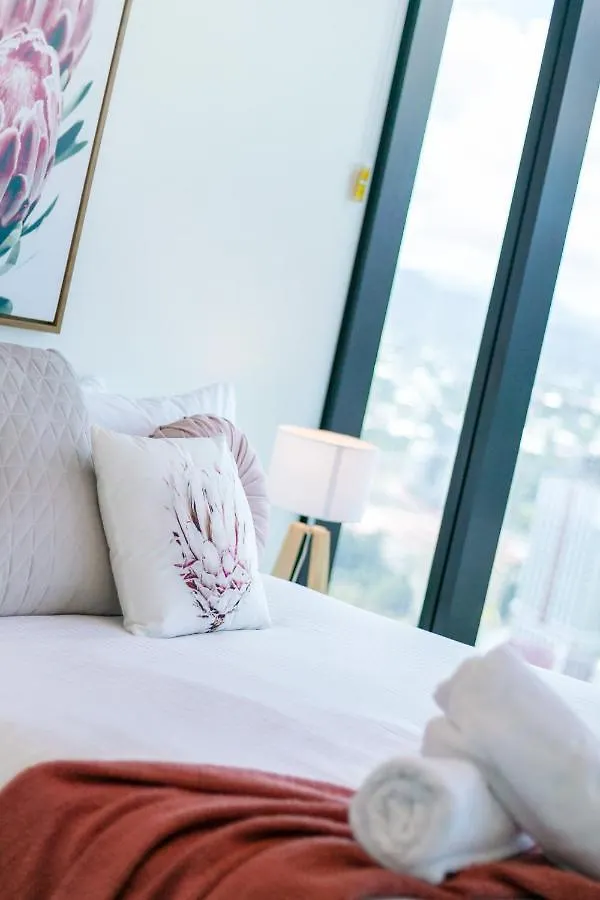 Appartement Lvl 59 Skytower Amazing Views Cbd Wifi Carpark By Stylish Stays Brisbane